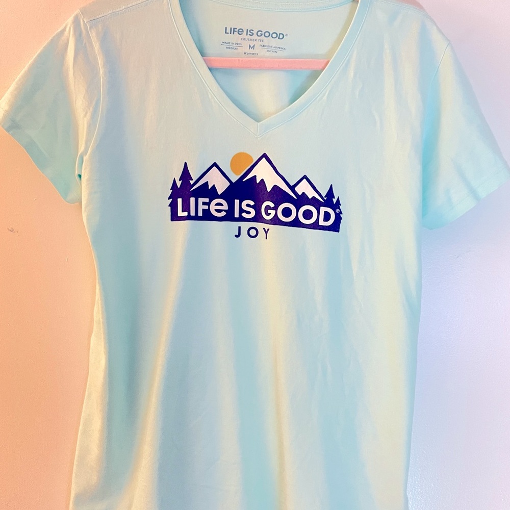 Life is Good Crusher Tee Women’s Size M JOY